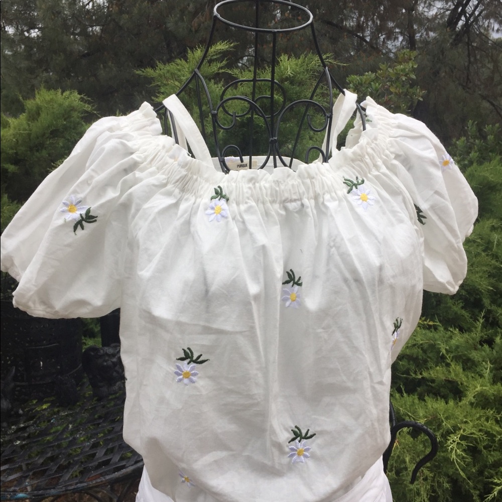 Pursue daisy embroidered white cotton peasant top - Picture 6 of 14